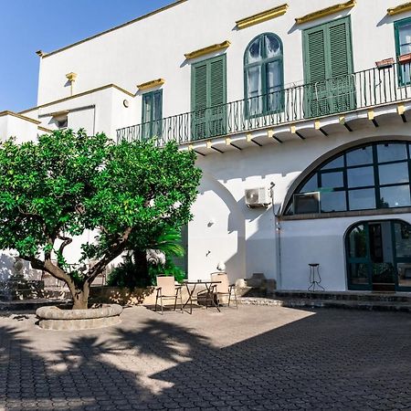 Casa Vacanza Gico' Alezio Exterior photo